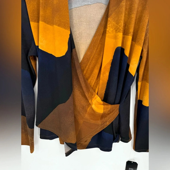 NWT Clara Sunwoo Long Sleeve Crossover Faux Wrap Top Tan Watercolor Gold XL (16) - Picture 7 of 13